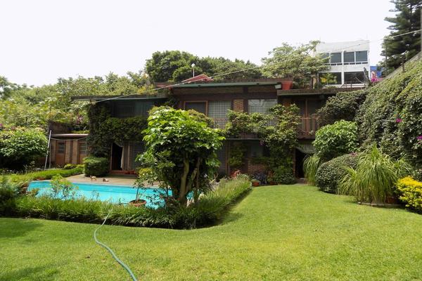 Foto de inmueble en  , Col. Hacienda Tetela C.P. 62160, Cuernavaca