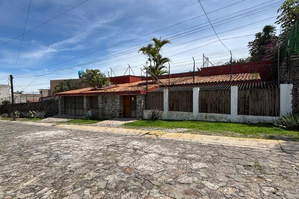 Foto de inmueble en  , Col. Hacienda Tetela C.P. 62160, Cuernavaca