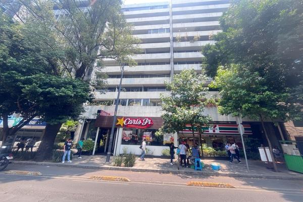 Foto de inmueble en insurgentes sur, Col. Napoles C.P. 03810, Benito Juárez
