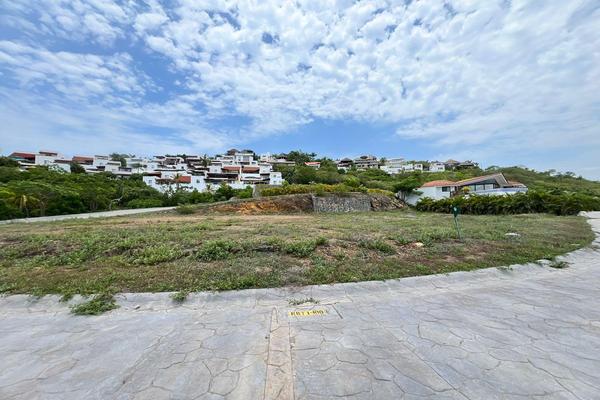 Foto de inmueble en  , Col. Ixtapa C.P. 40884, Zihuatanejo de Azueta