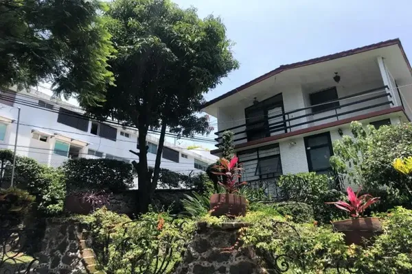 Foto de inmueble en Jacarandas #106, Col. Delicias C.P. 62330, Cuernavaca