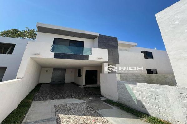 Foto de inmueble en  , Col. Jardines de Champayan 1 C.P. 89358, Tampico