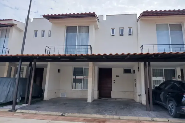 Foto de inmueble en Joaquin Amaro #428, Col. De las Juntas Delegación C.P. 48291, Puerto Vallarta
