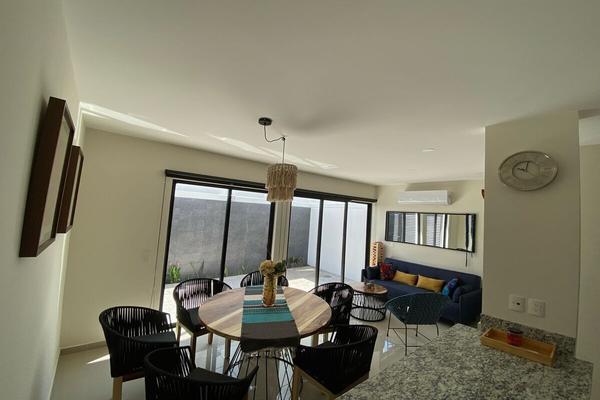 Foto de inmueble en Joaquin Amaro, Col. De las Juntas Delegación C.P. 48291, Puerto Vallarta