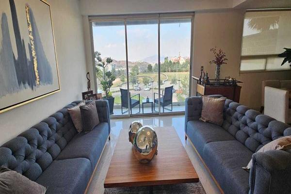 Foto de inmueble en José Manuel Hidalgo y Esnaurrizar, Col. Lomas Verdes 6a Sección C.P. 53126, Naucalpan de Juárez
