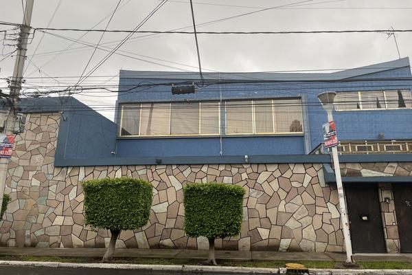 Foto de inmueble en José Mariano Beristáin y Souza, Col. Viaducto Piedad C.P. 08200, Iztacalco