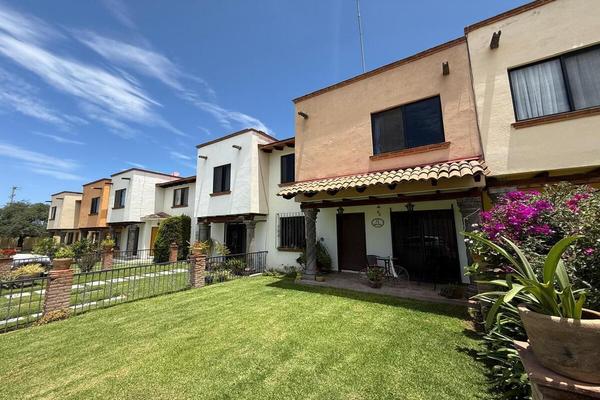 Foto de inmueble en Juan Escutia, Col. Los Cactus C.P. 76754, Tequisquiapan