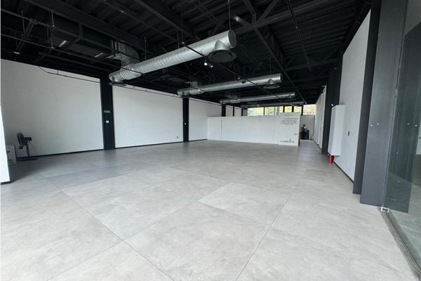 Foto de inmueble en Av Coba y Av Yaxchilan, Col. Novo Cancún C.P. 77500, Benito Juárez