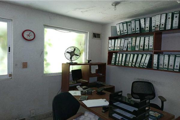Foto de inmueble en Calle Margaritas, Col. Novo Cancún C.P. 77500, Benito Juárez