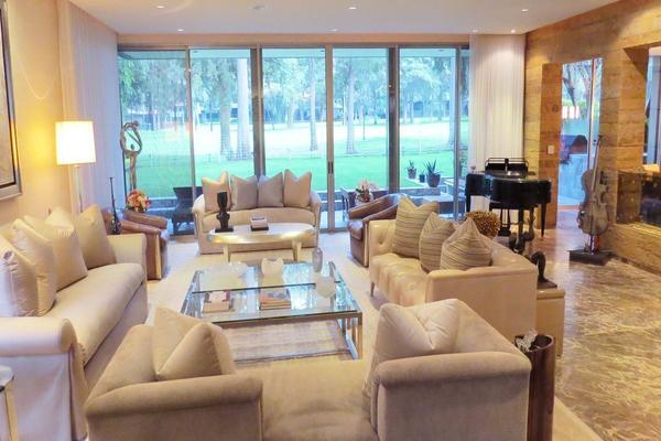 Foto de inmueble en La Escondida, Col. Club de Golf Bellavista C.P. 52995, Atizapán de Zaragoza