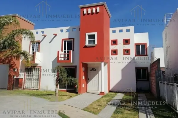 Foto de inmueble en  , Col. La Paz C.P. 76804, San Juan del Río