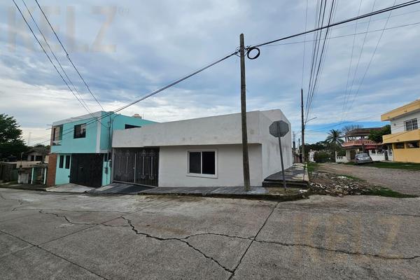 Foto de inmueble en , Col. La Paz C.P. 89326, Tampico