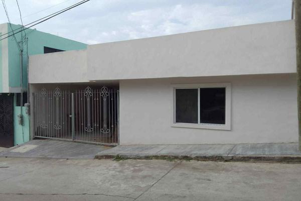 Foto de inmueble en  , Col. La Paz C.P. 89326, Tampico