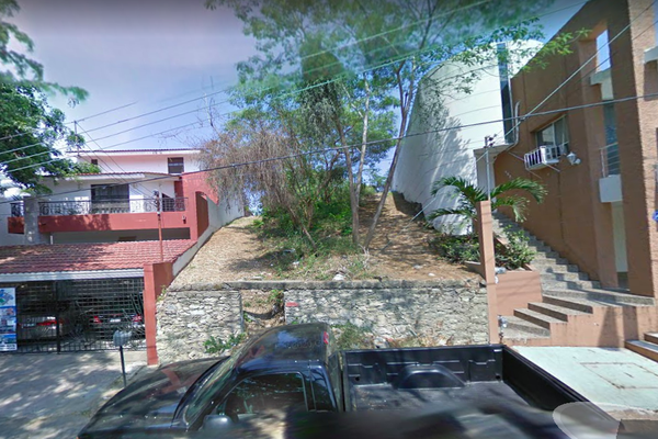 Foto de inmueble en Loma Azul, Col. Loma de Rosales C.P. 89100, Tampico