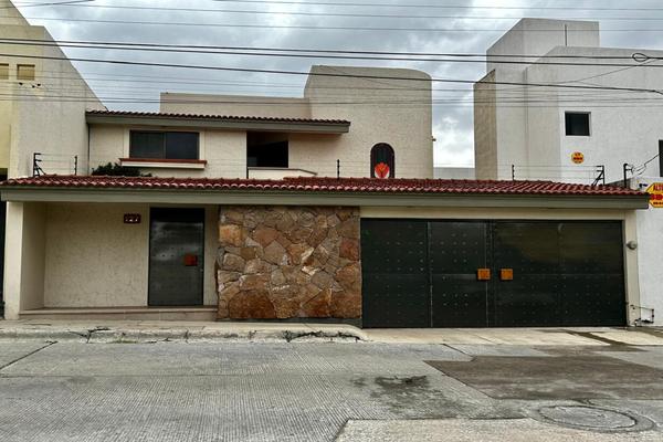 Foto de inmueble en  , Col. Lomas 3a Secc C.P. 78216, San Luis Potosí