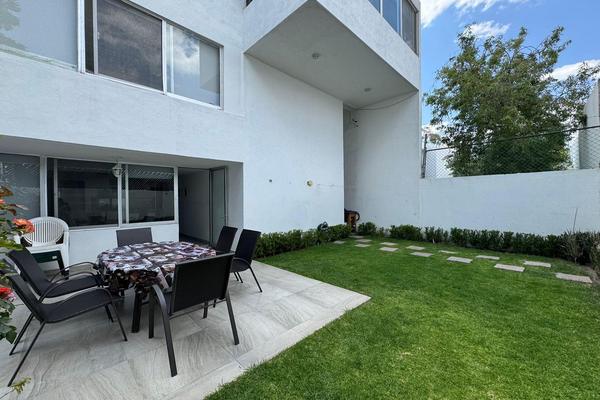 Foto de inmueble en , Col. Lomas 3a Secc C.P. 78216, San Luis Potosí
