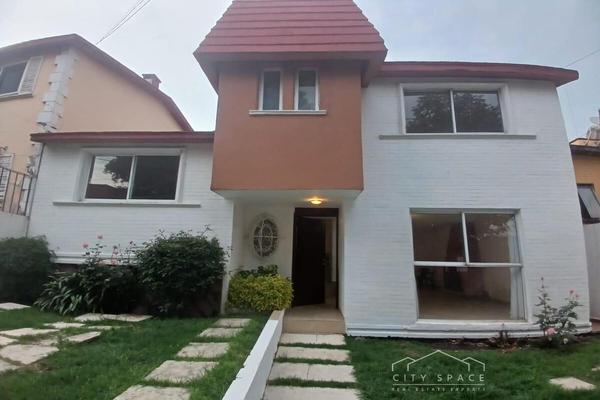 Foto de inmueble en Lomas de Bellavista, Col. Lomas de Bellavista C.P. 52994, Atizapán de Zaragoza