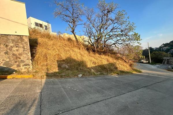 Foto de inmueble en  , Col. Lomas de Zompantle C.P. 62157, Cuernavaca