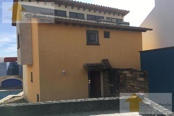 Foto de inmueble en  , Col. Lomas de Zompantle C.P. 62157, Cuernavaca