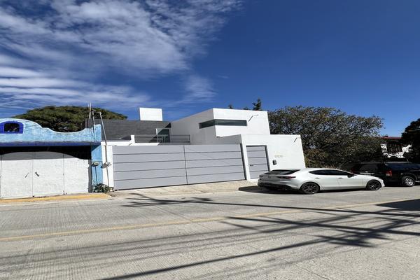 Foto de inmueble en  , Col. Lomas de Zompantle C.P. 62157, Cuernavaca