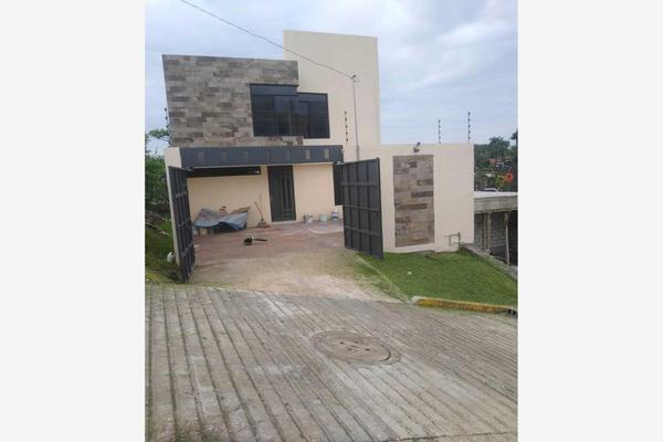 Foto de inmueble en * #*, Col. Lomas de Zompantle C.P. 62157, Cuernavaca