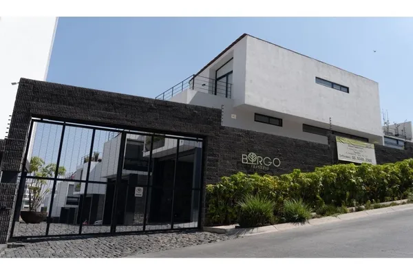 Foto de inmueble en , Col. Lomas Verdes (Conjunto Lomas Verdes) C.P. 53120, Naucalpan de Juárez