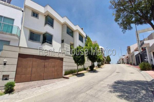 Foto de inmueble en  , Col. Lomas Verdes (Conjunto Lomas Verdes) C.P. 53120, Naucalpan de Juárez