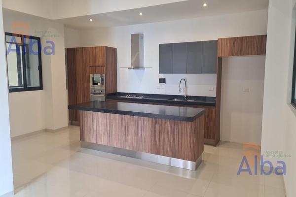 Foto de inmueble en  , Col. Los Bosques C.P. 20120, Aguascalientes