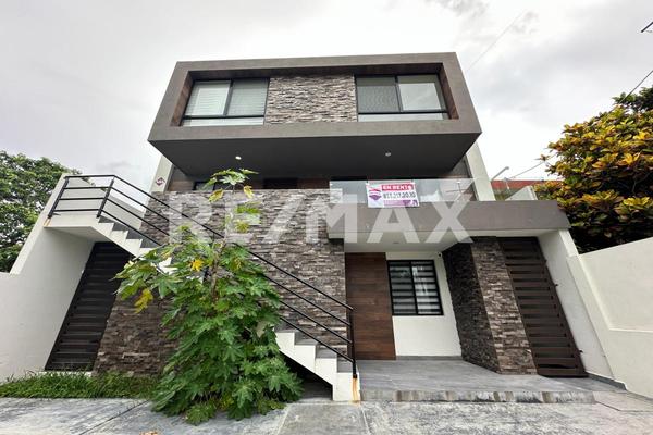 Foto de inmueble en Luis G Parra Balbuena, Col. Choferes C.P. 89337, Tampico