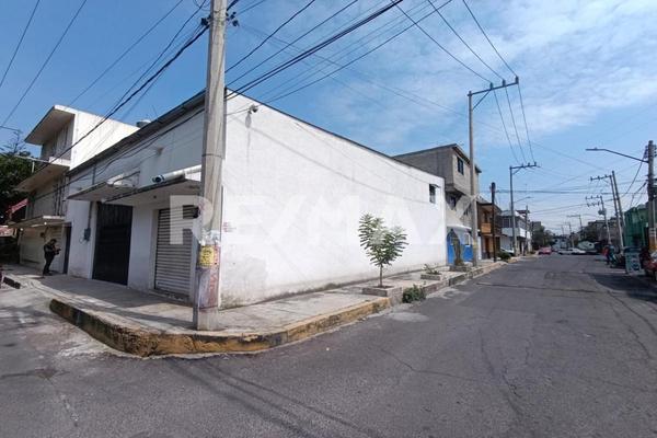 Foto de inmueble en Manuel Gonzales y Libertad, Col. Lomas de San Lorenzo C.P. 09780, Iztapalapa
