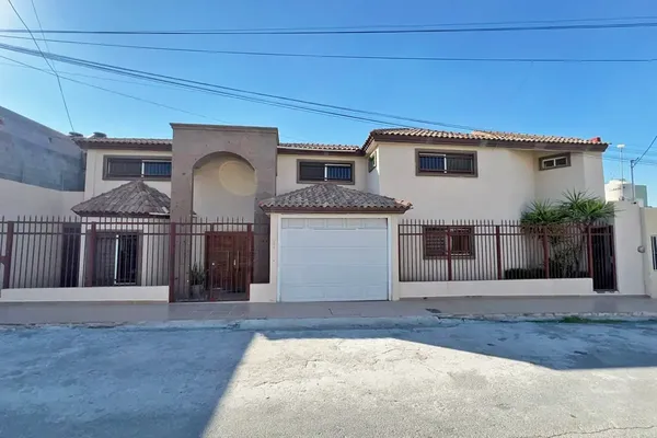 Foto de inmueble en Manzanos #344, Col. Del Valle C.P. 25904, Ramos Arizpe