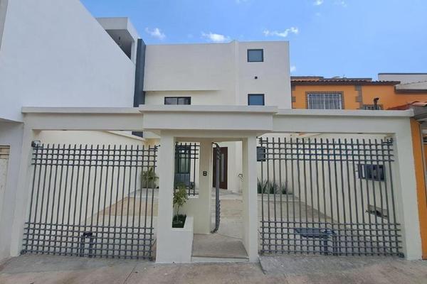 Foto de inmueble en Mar de Tirreno #47, Col. Lomas Lindas II Sección C.P. 52947, Atizapán de Zaragoza