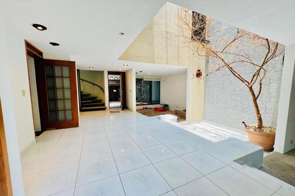 Foto de inmueble en  , Col. Miguel Hidalgo C.P. 14250, Tlalpan