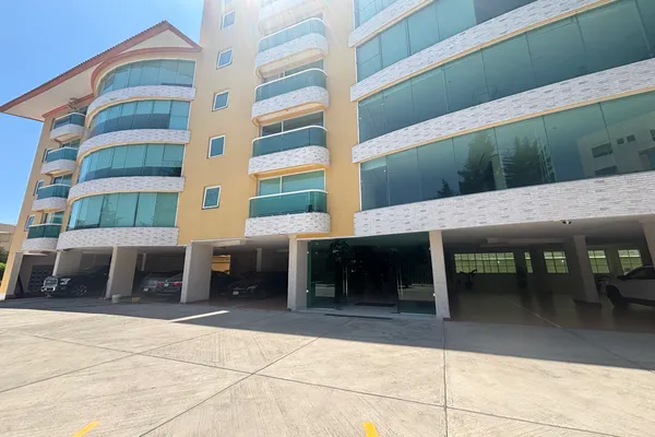 Foto de inmueble en Miguel Miramon ##C, Col. Lomas Verdes 6a Sección C.P. 53126, Naucalpan de Juárez