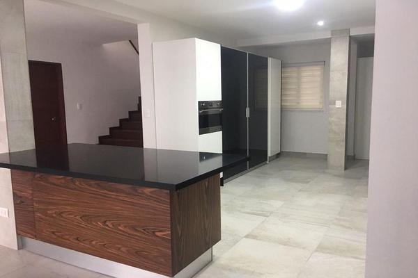 Foto de inmueble en  , Col. Monterrey Centro C.P. 64000, Monterrey