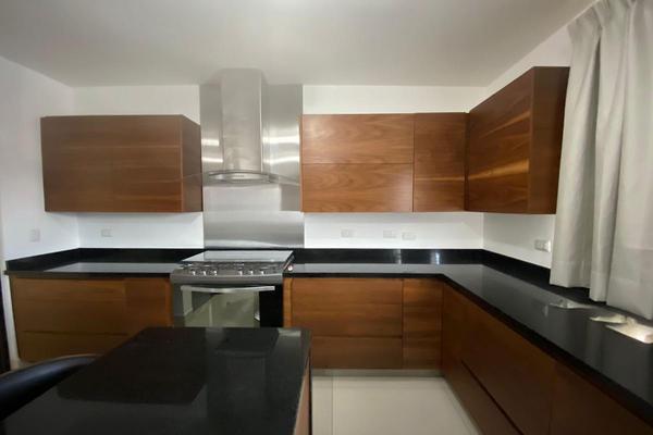 Foto de inmueble en , Col. Monterrey Centro C.P. 64000, Monterrey