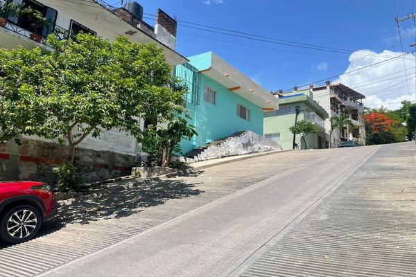 Foto de inmueble en Nicaragua, Col. 5 de Diciembre C.P. 48350, Puerto Vallarta
