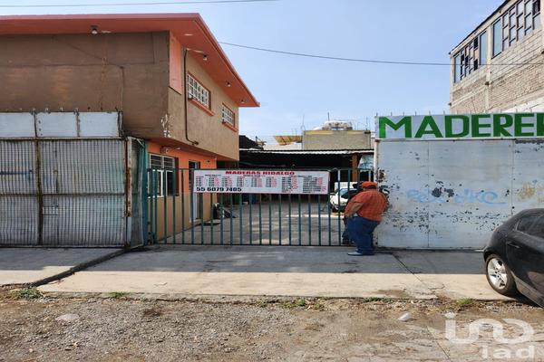 Foto de inmueble en Nicolas Bravo #585, Col. Jardines de Morelos Sección Playas C.P. 55070, Ecatepec de Morelos