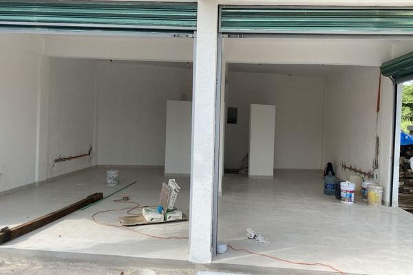 Foto de inmueble en nicolas bravo, Col. Llano Largo C.P. 39906, Acapulco de Juárez