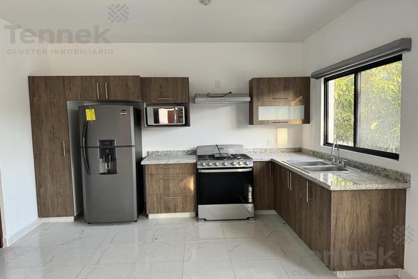 Foto de inmueble en  , Col. Nuevo Aeropuerto C.P. 89337, Tampico