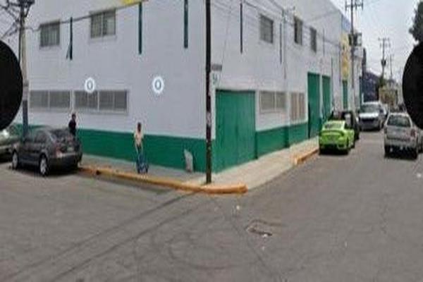 Foto de inmueble en Otilio Montaño, Col. Santa María Aztahuacán C.P. 09570, Iztapalapa
