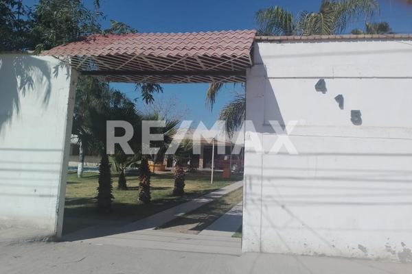 Foto de inmueble en Otoño, Col. Miguel de La Madrid Hurtado C.P. 35015, Gómez Palacio