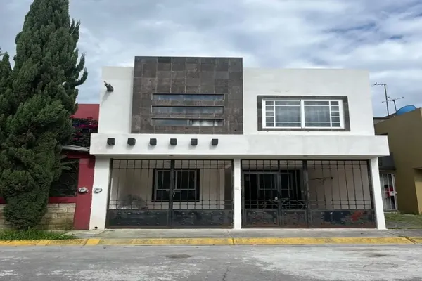 Foto de inmueble en P. del Cedro #15A, Col. Los Cedros 400 C.P. 52004, Lerma