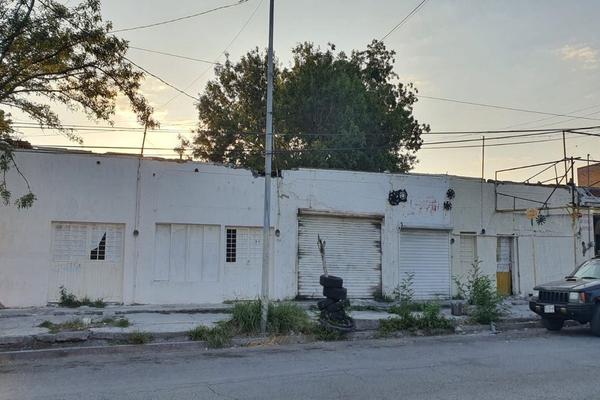 Foto de inmueble en Pablo A. de la Garza, Col. Moderna C.P. 64530, Monterrey