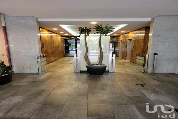 Foto de inmueble en Paseo de las Palmas #868, Col. Lomas de Chapultepec III Sección C.P. 11000, Miguel Hidalgo