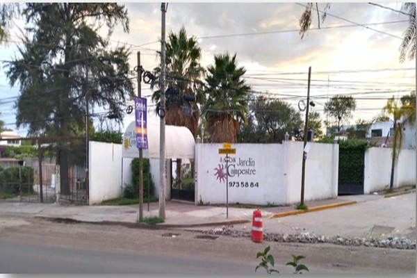 Foto de inmueble en Paseo de los Chicahueles, Col. Corral de Barrancos C.P. 20900, Jesús María