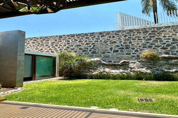 Foto de inmueble en Paseo de los Volcanes , Col. Villas de Irapuato C.P. 36670, Irapuato