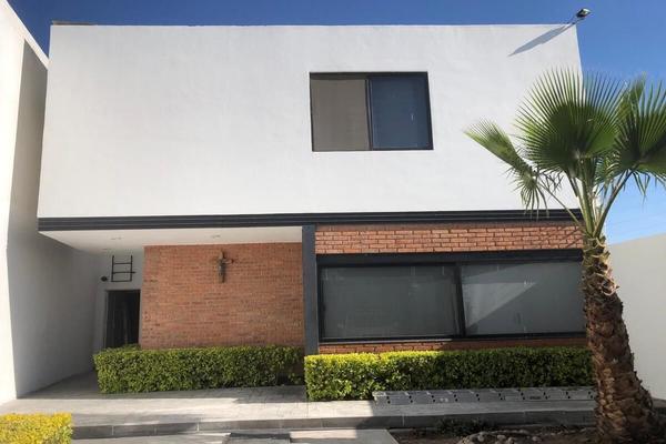 Foto de inmueble en Paseo del Llano, Col. Villas de Irapuato C.P. 36670, Irapuato