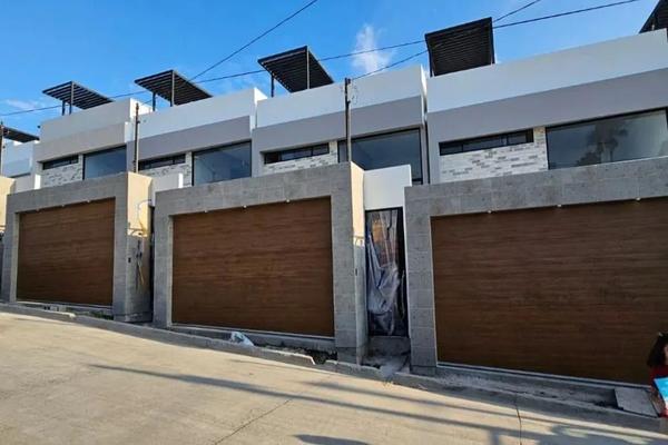 Foto de inmueble en Paseo pedregal, Col. Playas de Tijuana Sección Costa de Oro C.P. 22506, Tijuana