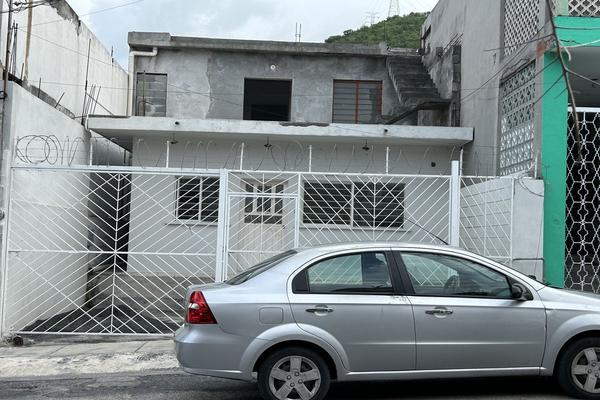 Foto de inmueble en Pedro de Iñigo, Col. Independencia C.P. 64720, Monterrey